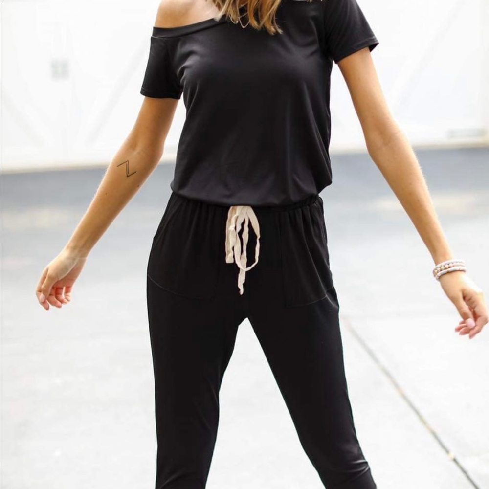 Dress Up Weekender Ribbed Jumpsuit - Picture 3 of 4